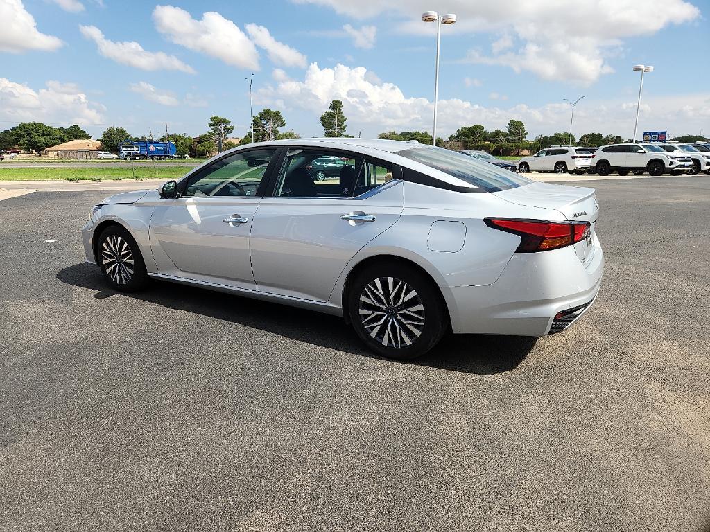 used 2023 Nissan Altima car, priced at $19,916