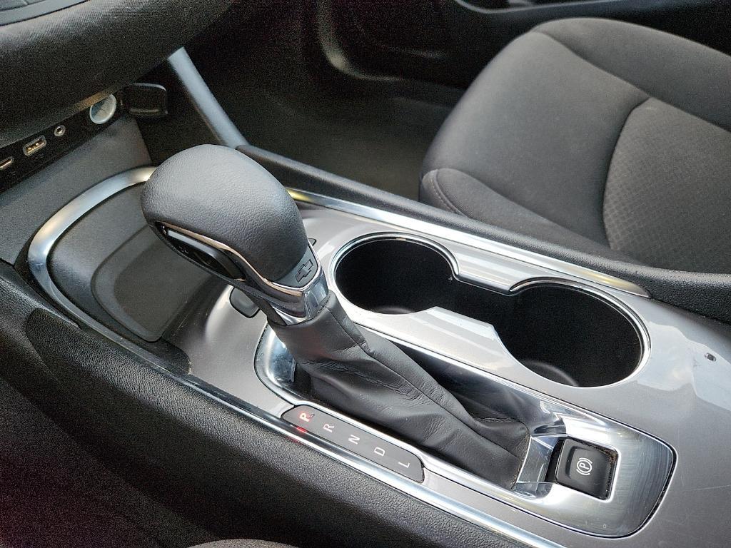 used 2024 Chevrolet Malibu car, priced at $18,802