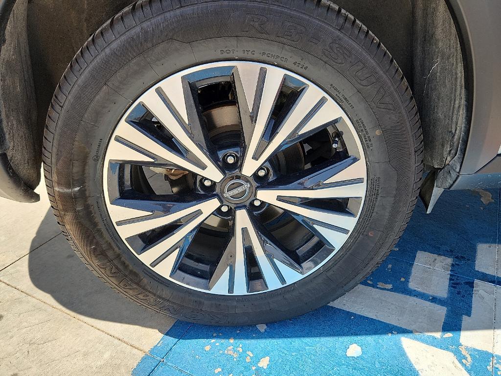 used 2023 Nissan Rogue car, priced at $22,416