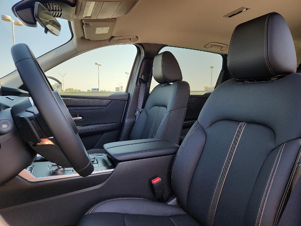new 2025 Mazda CX-90 car, priced at $37,354