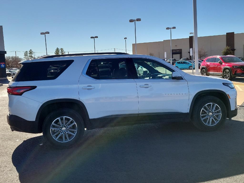 used 2023 Chevrolet Traverse car, priced at $28,236