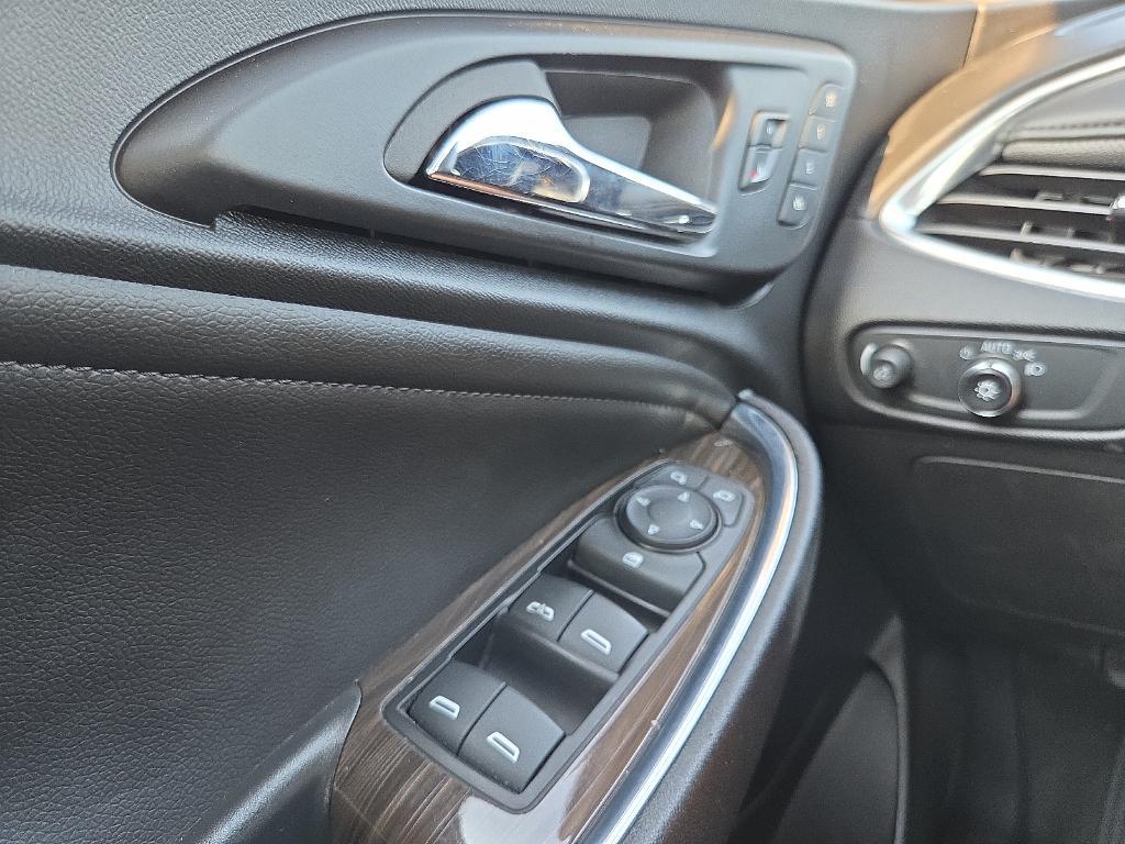 used 2024 Chevrolet Malibu car, priced at $22,995