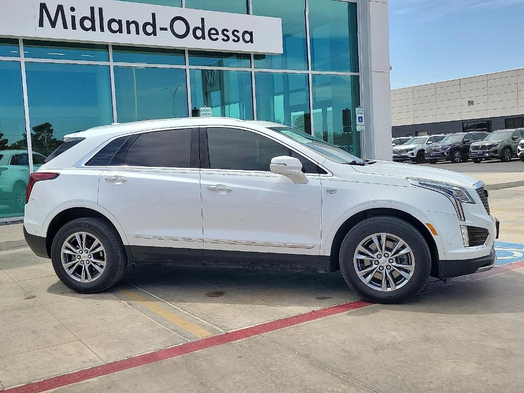 used 2022 Cadillac XT5 car, priced at $31,765