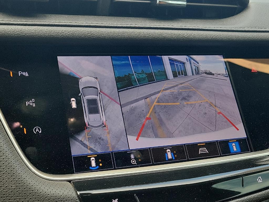 used 2022 Cadillac XT5 car, priced at $31,765