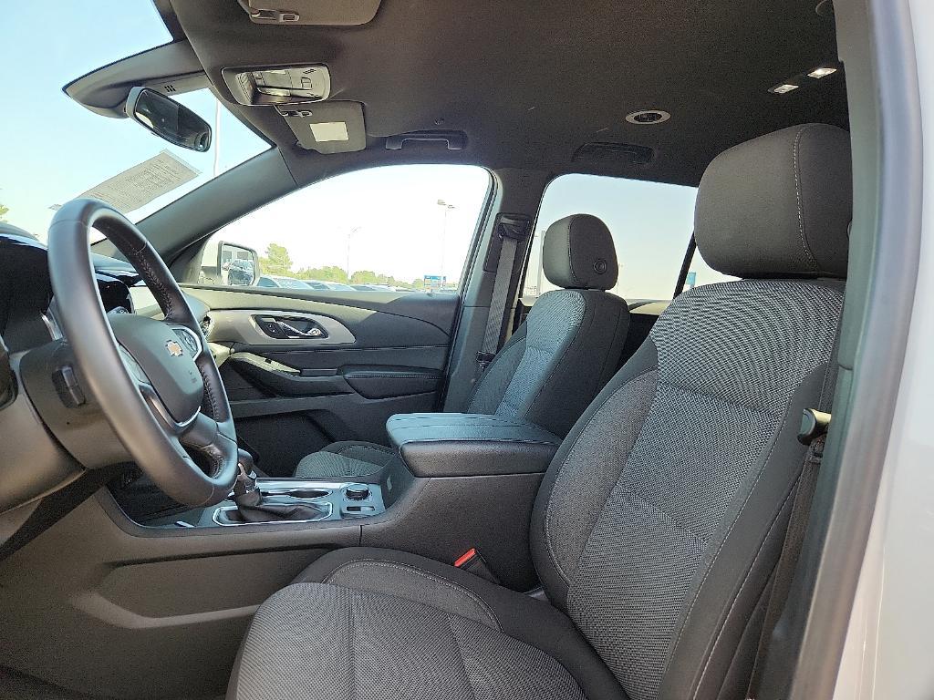 used 2022 Chevrolet Traverse car, priced at $25,216
