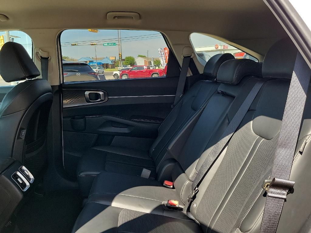 used 2024 Kia Sorento car, priced at $26,489