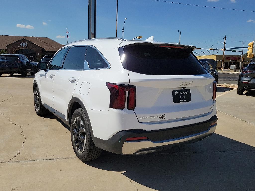 used 2024 Kia Sorento car, priced at $26,489