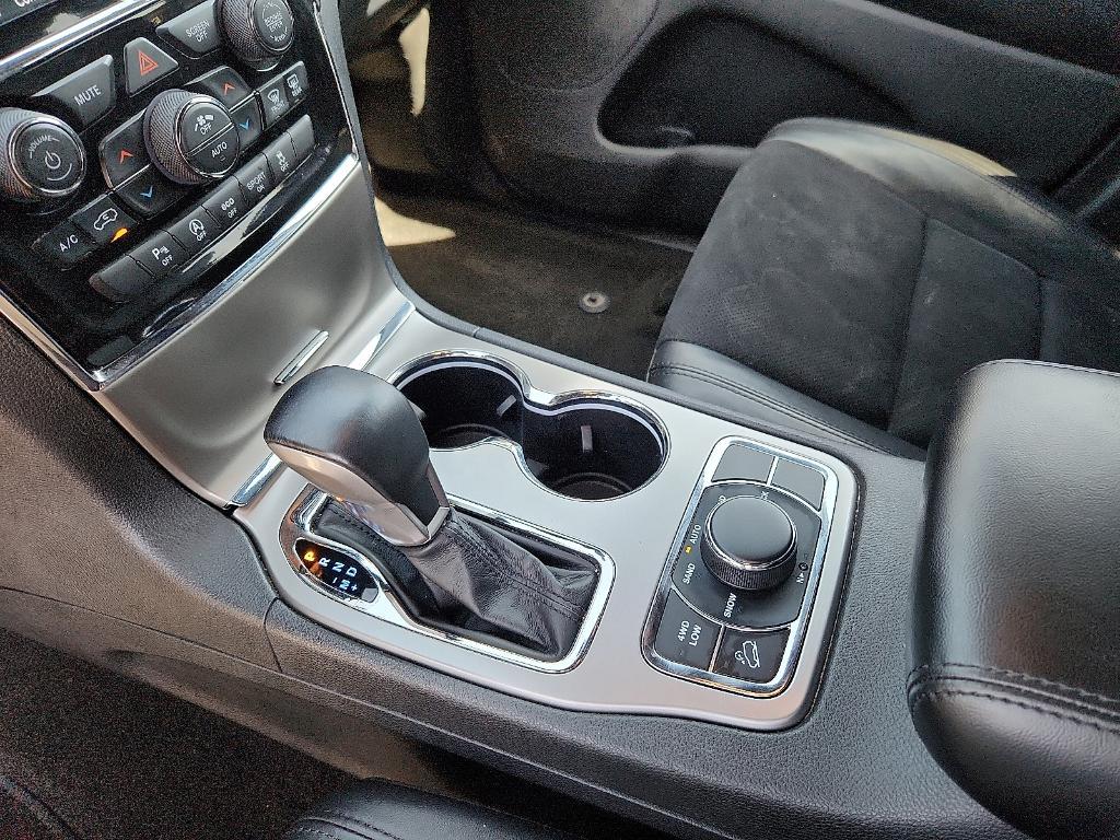 used 2022 Jeep Grand Cherokee WK car, priced at $26,175