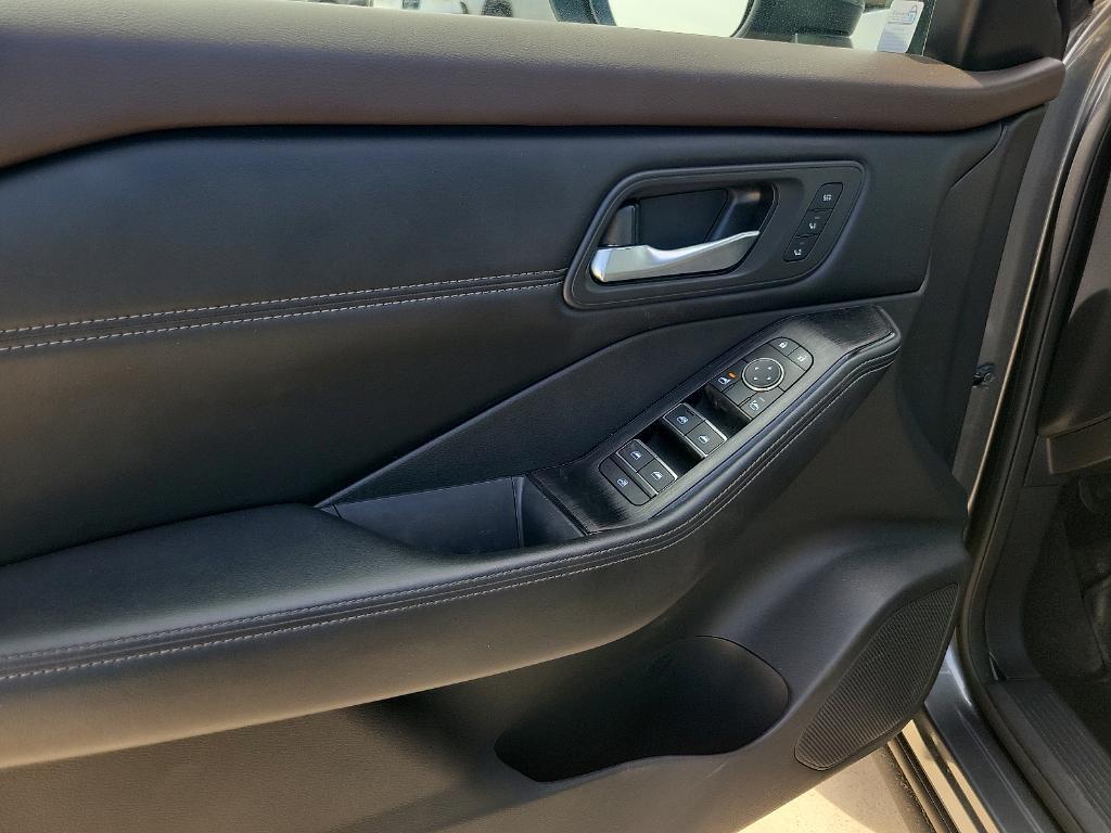 used 2023 Nissan Rogue car, priced at $23,371