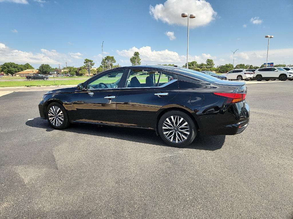 used 2023 Nissan Altima car, priced at $19,386