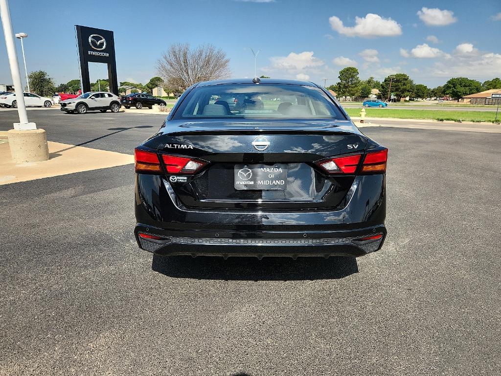 used 2023 Nissan Altima car, priced at $19,386