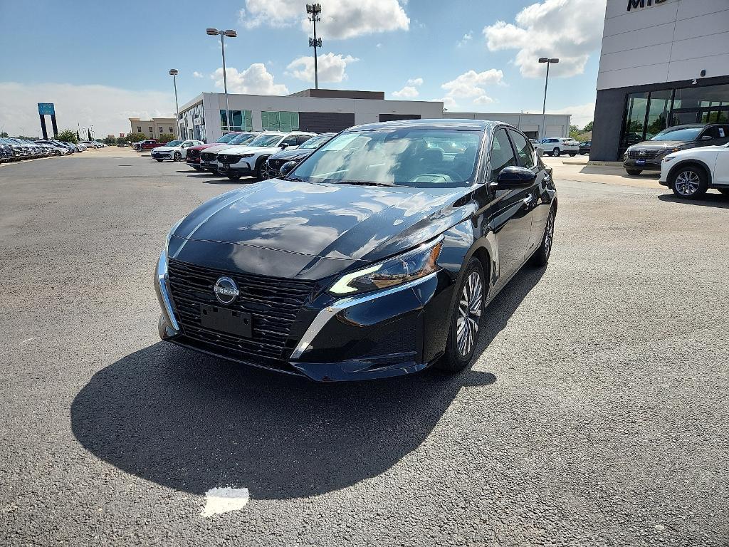 used 2023 Nissan Altima car, priced at $19,386