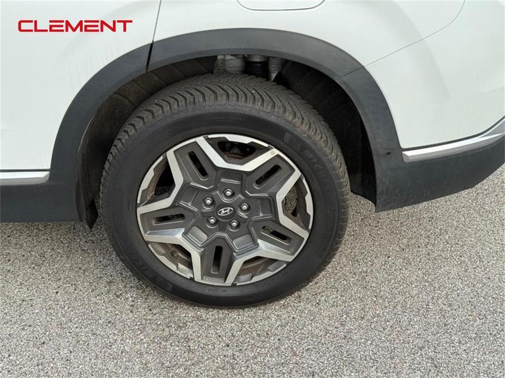 used 2022 Hyundai Santa Fe car, priced at $28,500