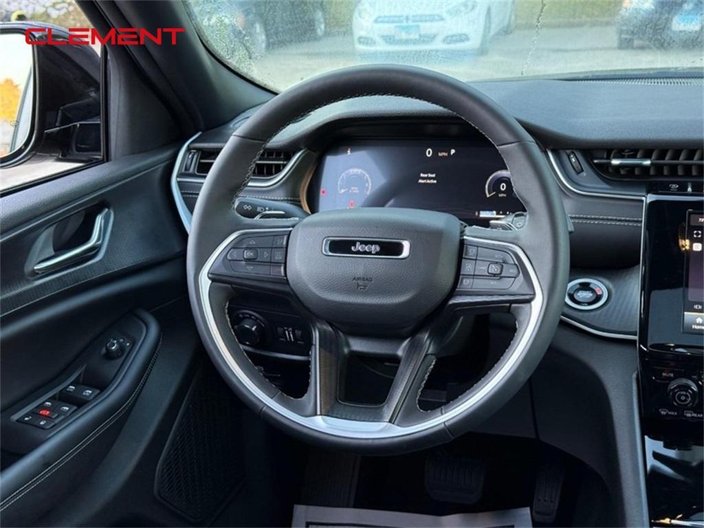 new 2025 Jeep Grand Cherokee car, priced at $40,341