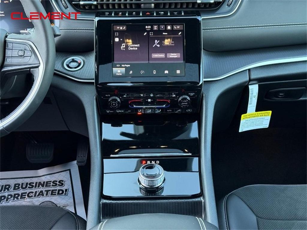 new 2025 Jeep Grand Cherokee car, priced at $40,341