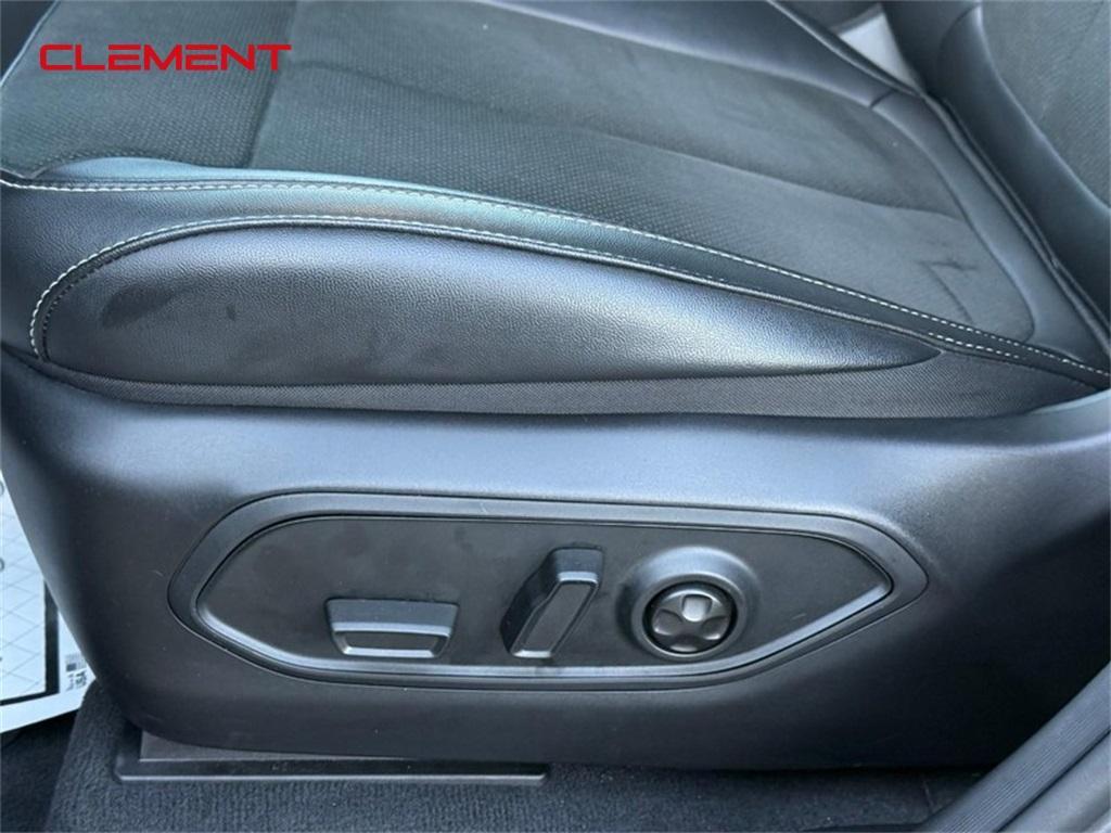 new 2025 Jeep Grand Cherokee car, priced at $40,341