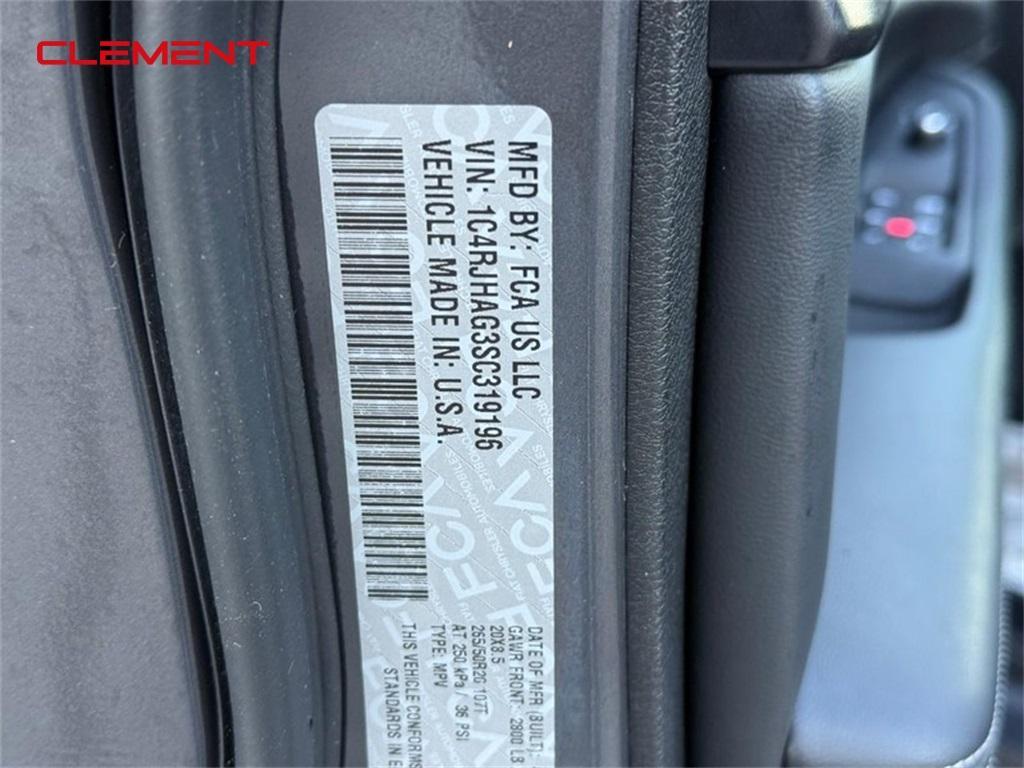 new 2025 Jeep Grand Cherokee car, priced at $40,341