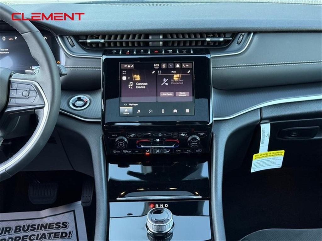 new 2025 Jeep Grand Cherokee car, priced at $40,341