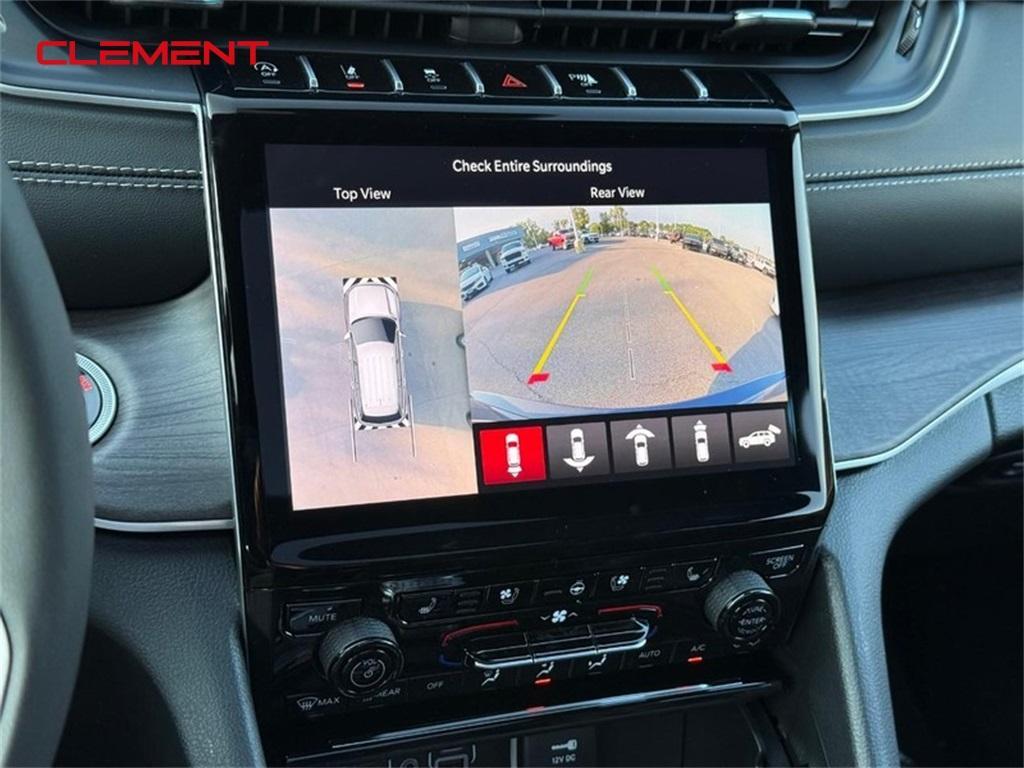 new 2025 Jeep Grand Cherokee car, priced at $49,390