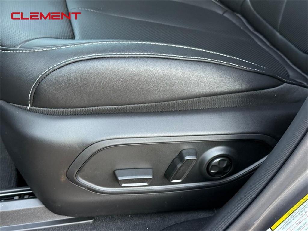 new 2025 Jeep Grand Cherokee car, priced at $49,390