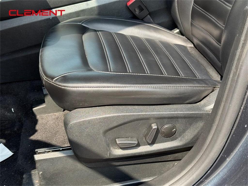 used 2022 Ford Edge car, priced at $24,700