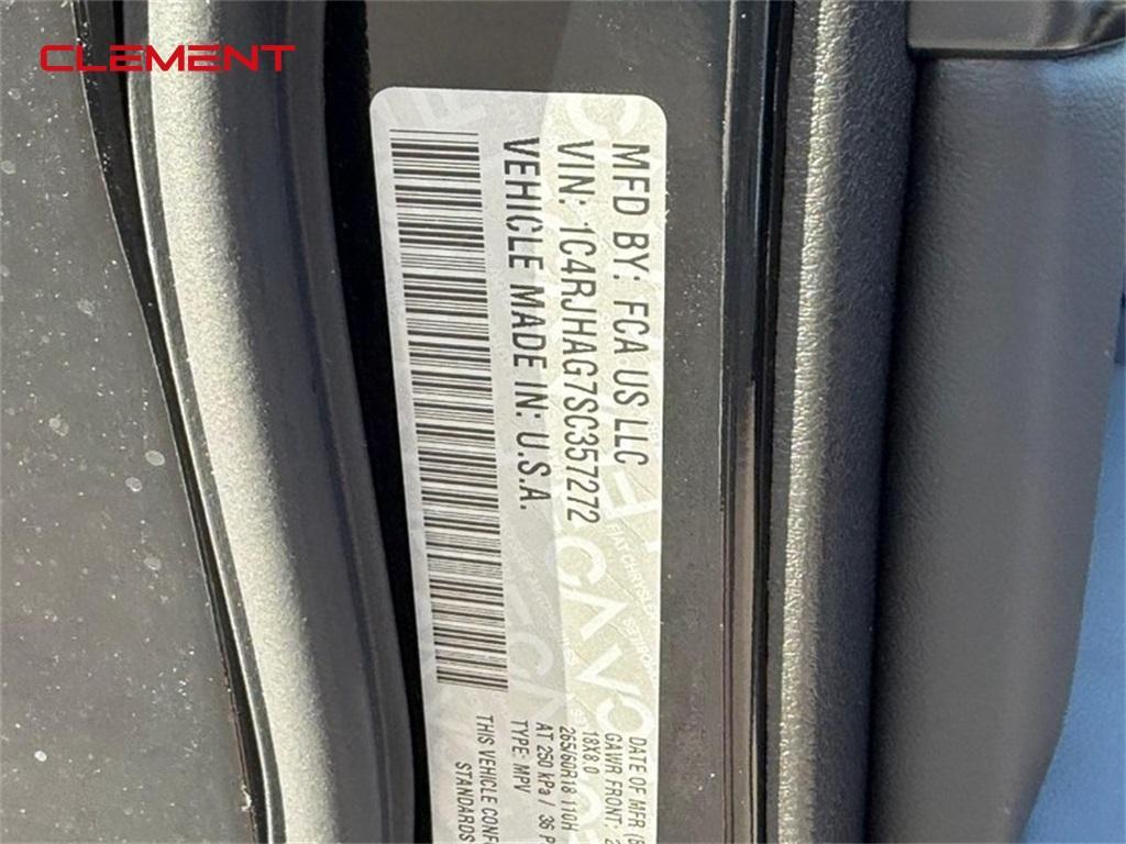 new 2025 Jeep Grand Cherokee car, priced at $36,684