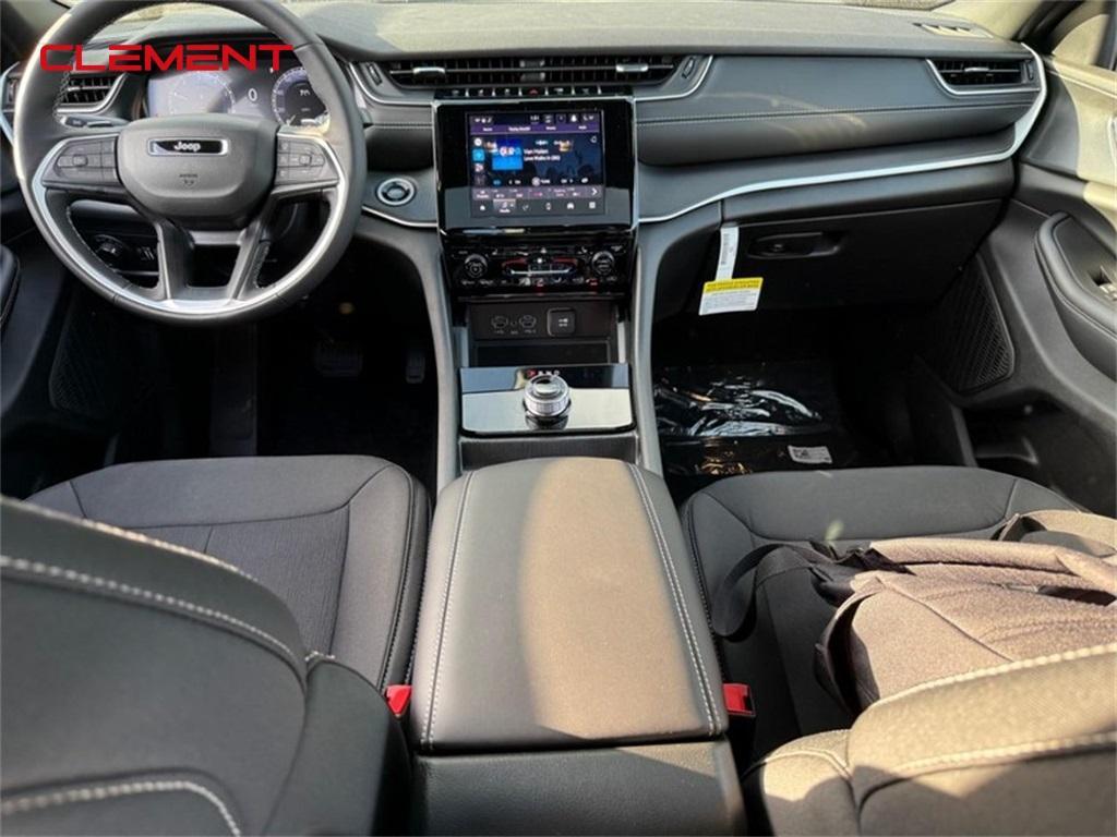 new 2025 Jeep Grand Cherokee car, priced at $36,684