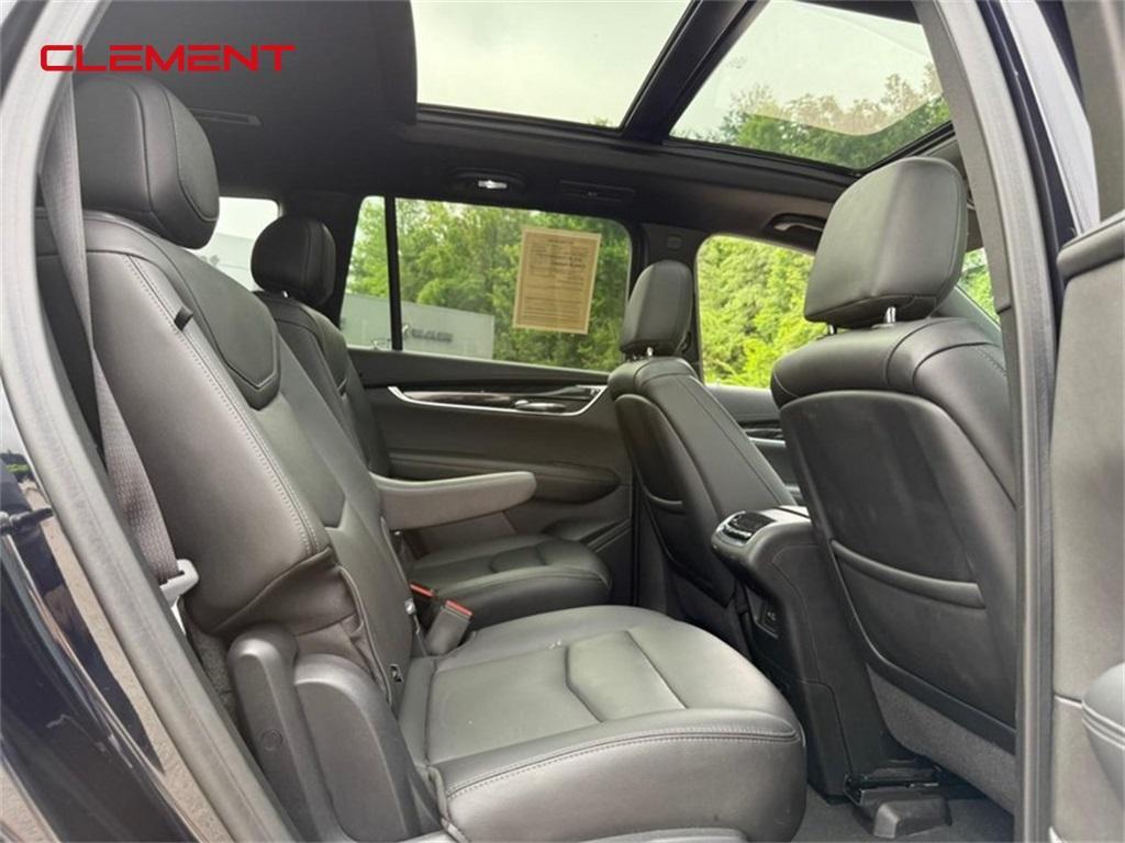 used 2022 Cadillac XT6 car, priced at $35,800