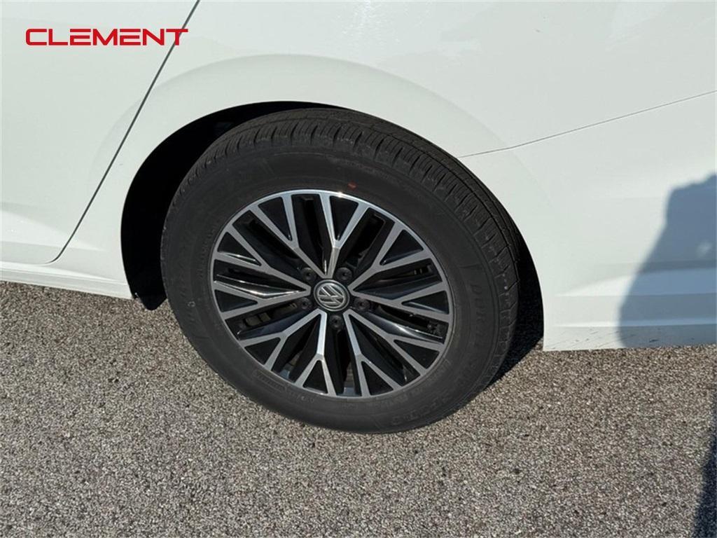 used 2021 Volkswagen Jetta car, priced at $15,400