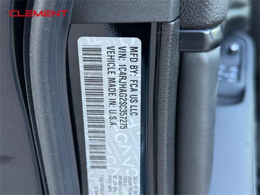 new 2025 Jeep Grand Cherokee car, priced at $36,684