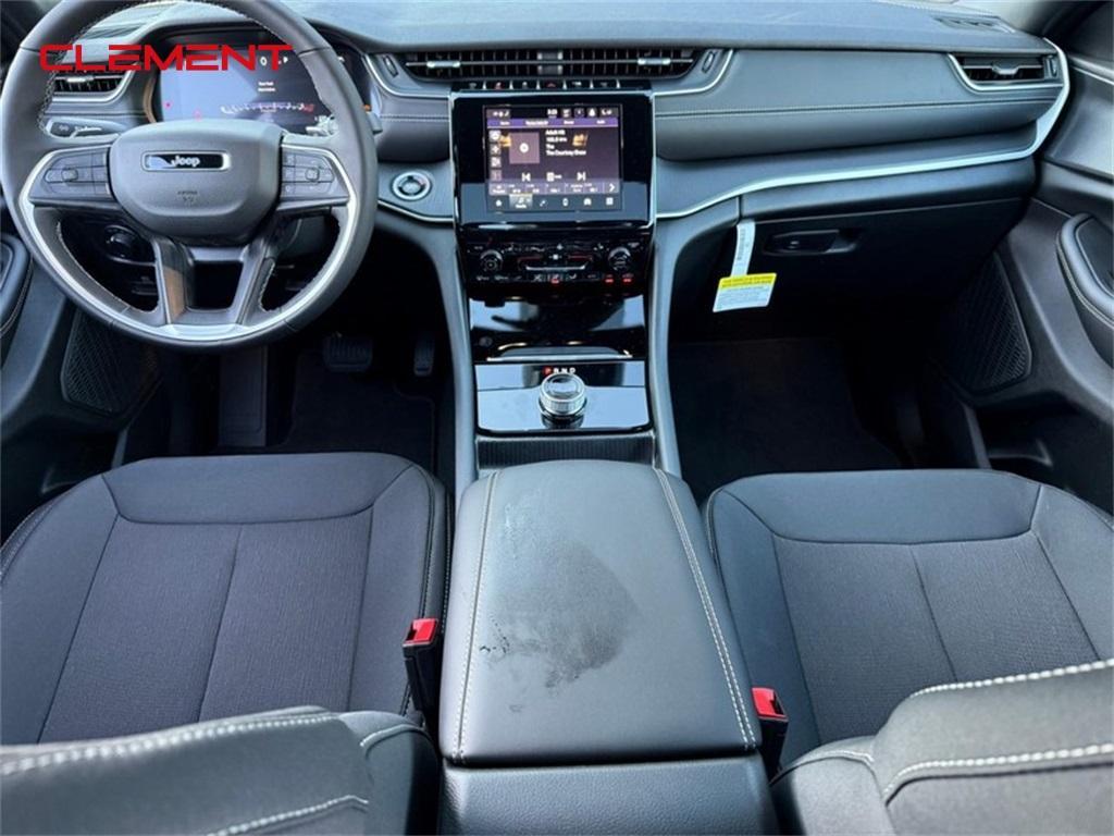 new 2025 Jeep Grand Cherokee car, priced at $36,684