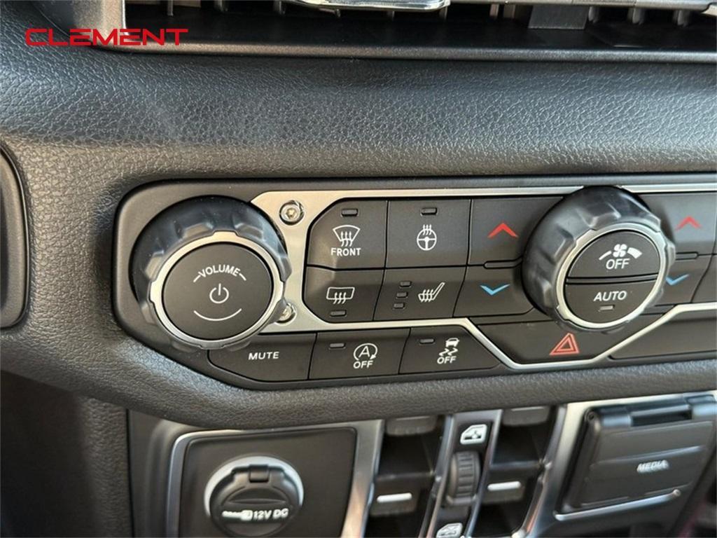 new 2025 Jeep Wrangler car, priced at $44,365