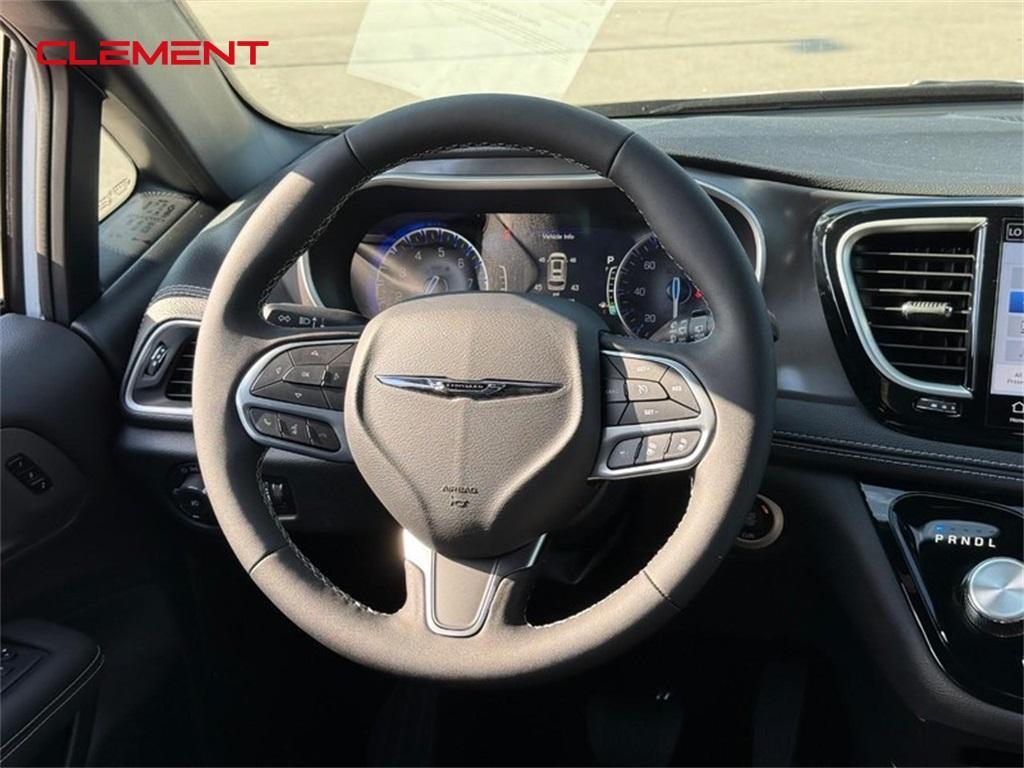 new 2026 Chrysler Pacifica car, priced at $40,570