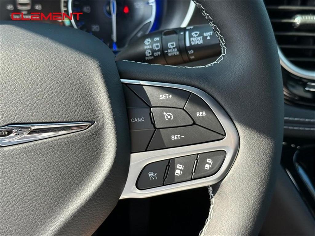 new 2026 Chrysler Pacifica car, priced at $40,570