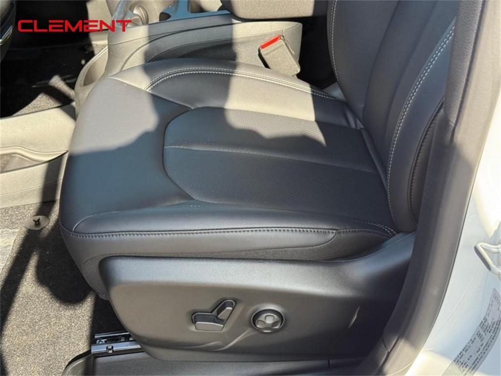 new 2026 Chrysler Pacifica car, priced at $40,570