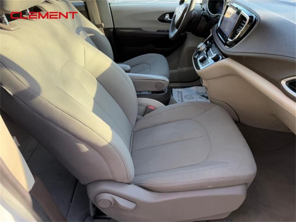 used 2021 Chrysler Pacifica car, priced at $19,500