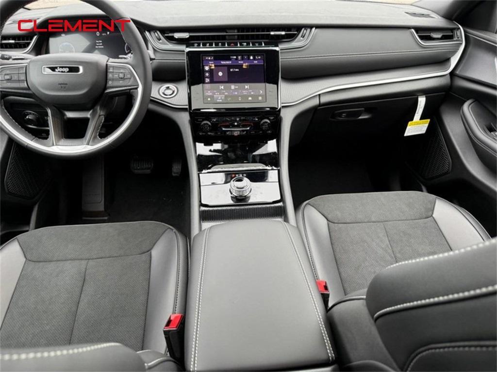 new 2025 Jeep Grand Cherokee L car, priced at $43,972