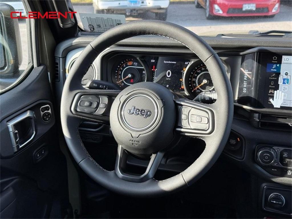 new 2025 Jeep Wrangler car, priced at $45,895
