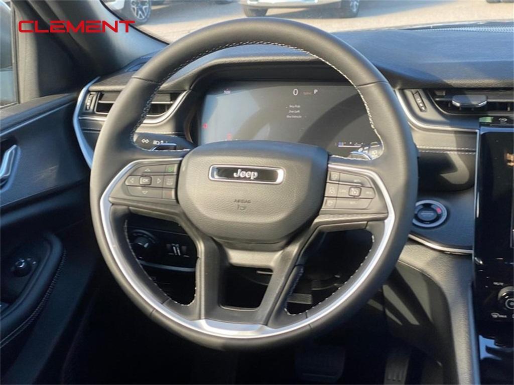 new 2025 Jeep Grand Cherokee car, priced at $37,854