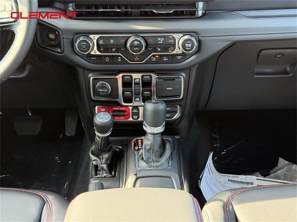 new 2025 Jeep Gladiator car, priced at $54,750