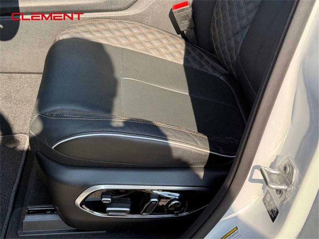 new 2025 Jeep Grand Cherokee L car, priced at $59,816