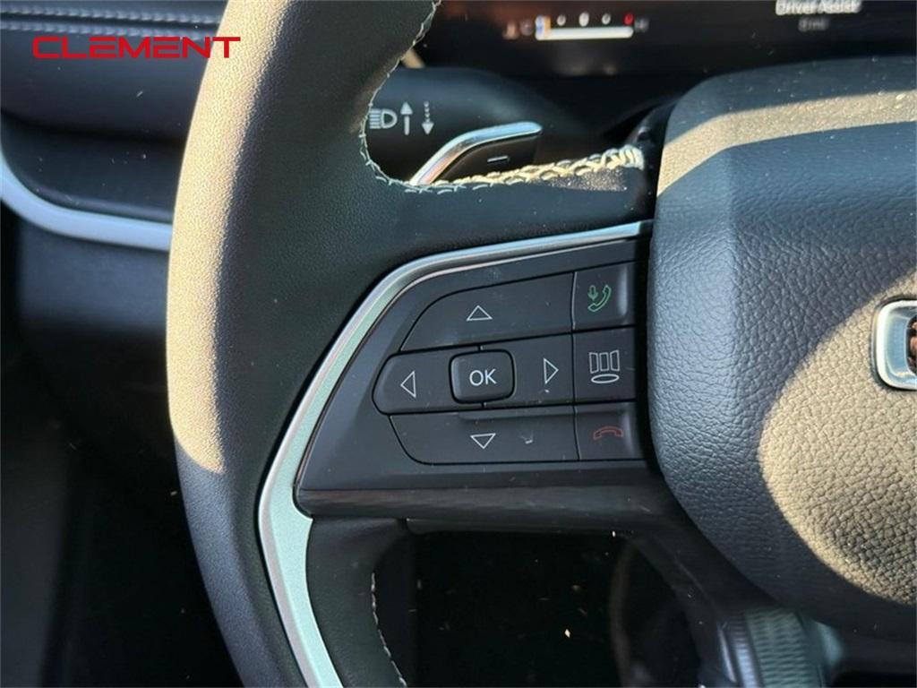 new 2025 Jeep Grand Cherokee car, priced at $37,184