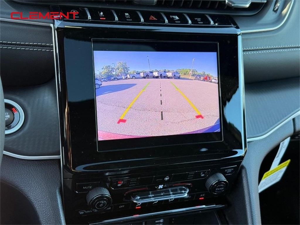 new 2025 Jeep Grand Cherokee car, priced at $37,184