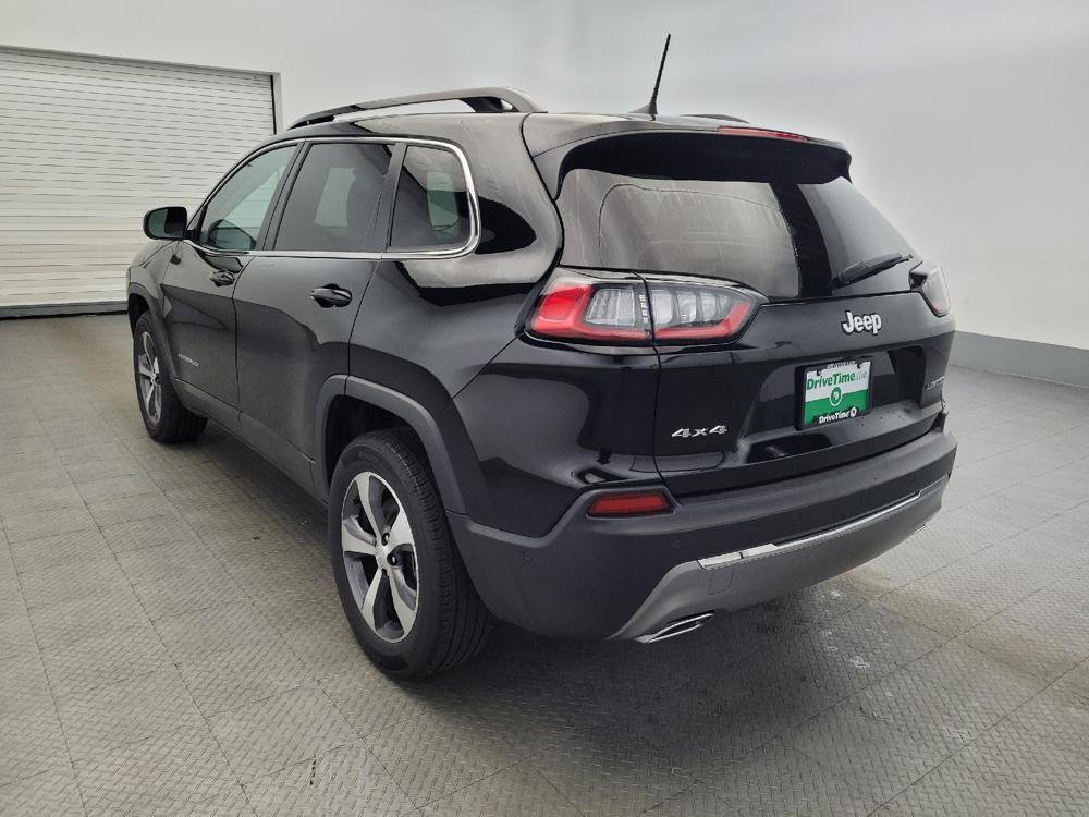 used 2022 Jeep Cherokee car, priced at $28,095
