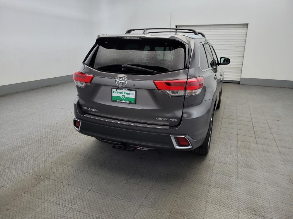 used 2018 Toyota Highlander car, priced at $26,695