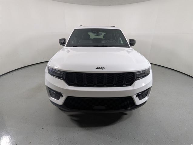 new 2024 Jeep Grand Cherokee car, priced at $45,935