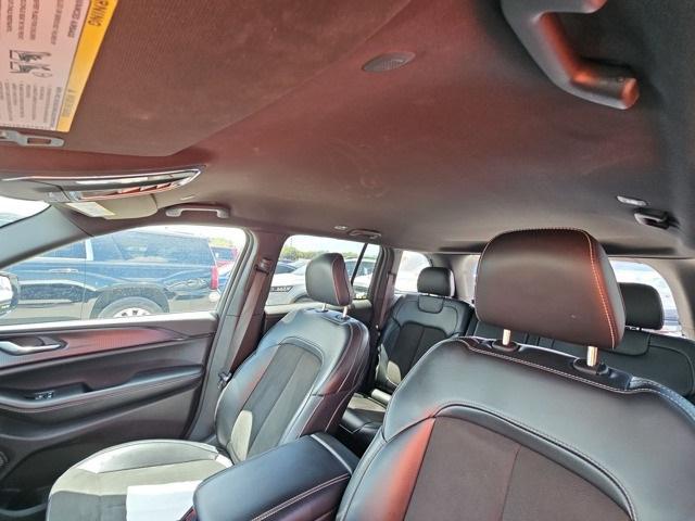 used 2023 Jeep Grand Cherokee car, priced at $28,988