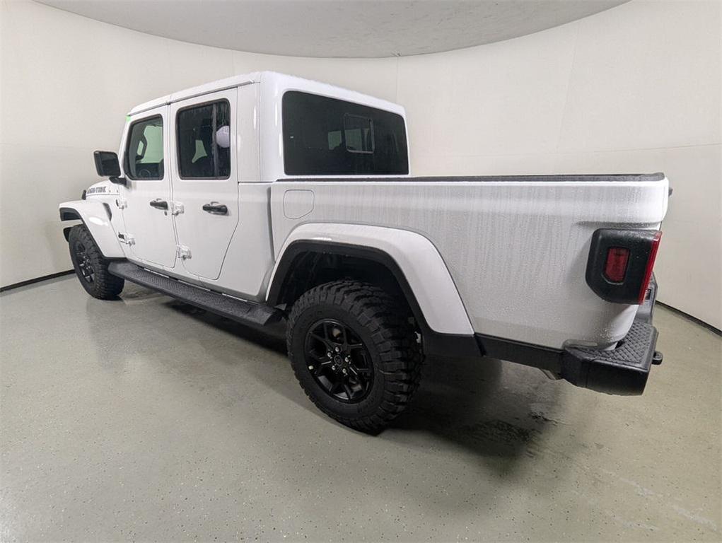 new 2025 Jeep Gladiator car, priced at $44,992