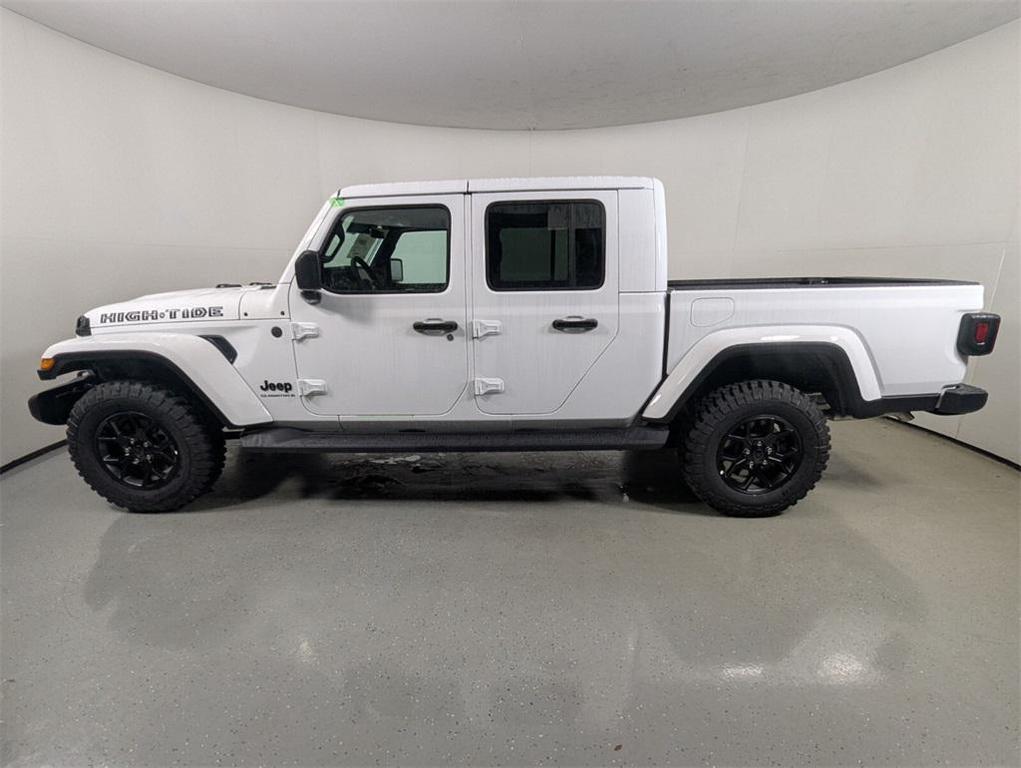 new 2025 Jeep Gladiator car, priced at $44,992