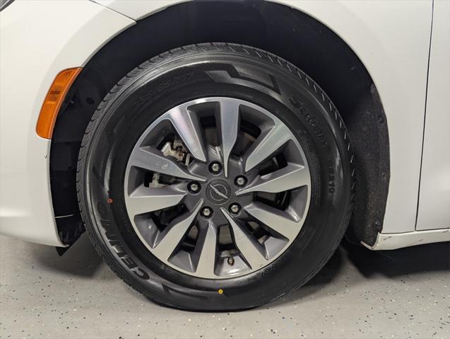 used 2023 Chrysler Pacifica Hybrid car, priced at $22,988